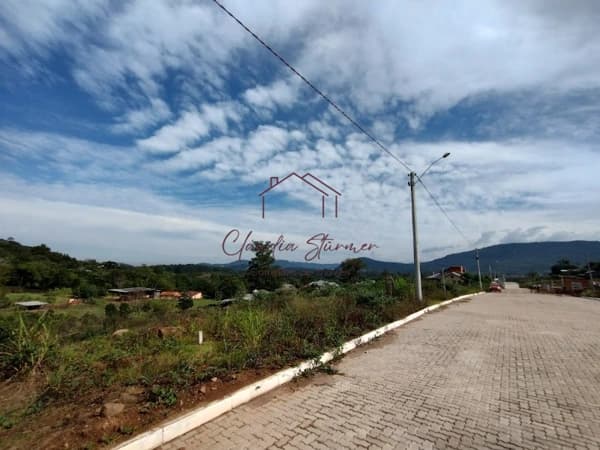Lote/Terreno em Feliz - Matiel