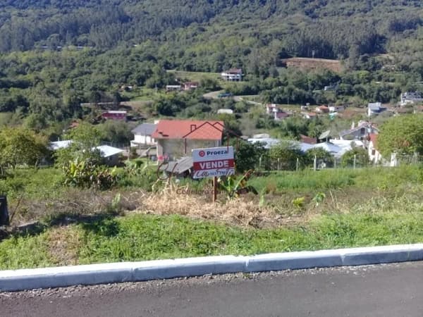 Lote/Terreno em São Vendelino - Centro