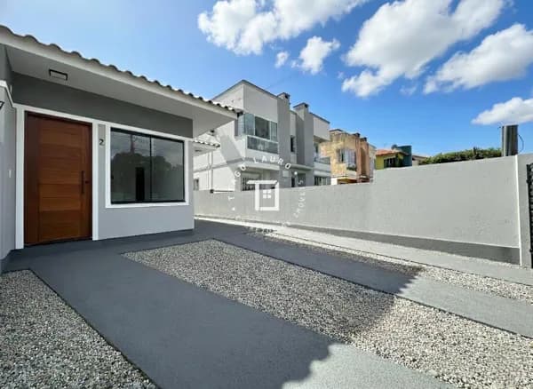 Casa Geminada 02 Dormitórios C/Suite Pachecos Palhoça SC.