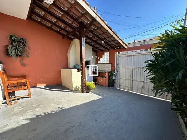 Casa Geminada 03 Dormitórios em Palhoça-SC.