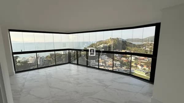 Apartamento 03 Suítes C/02 Garagens em Perequê, Porto Belo/SC.