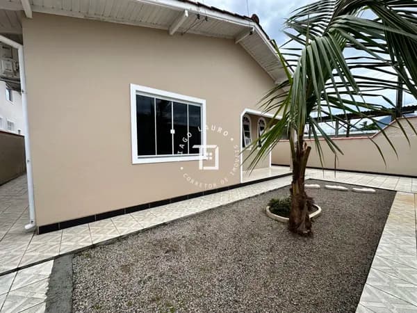 Casa Unifamiliar no Rio Grande.