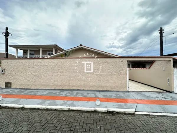 Casa Unifamiliar no Rio Grande.