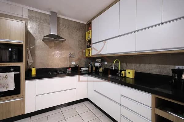 Casa térrea com 3 dormitórios + 4 vagas e espaço gourmet