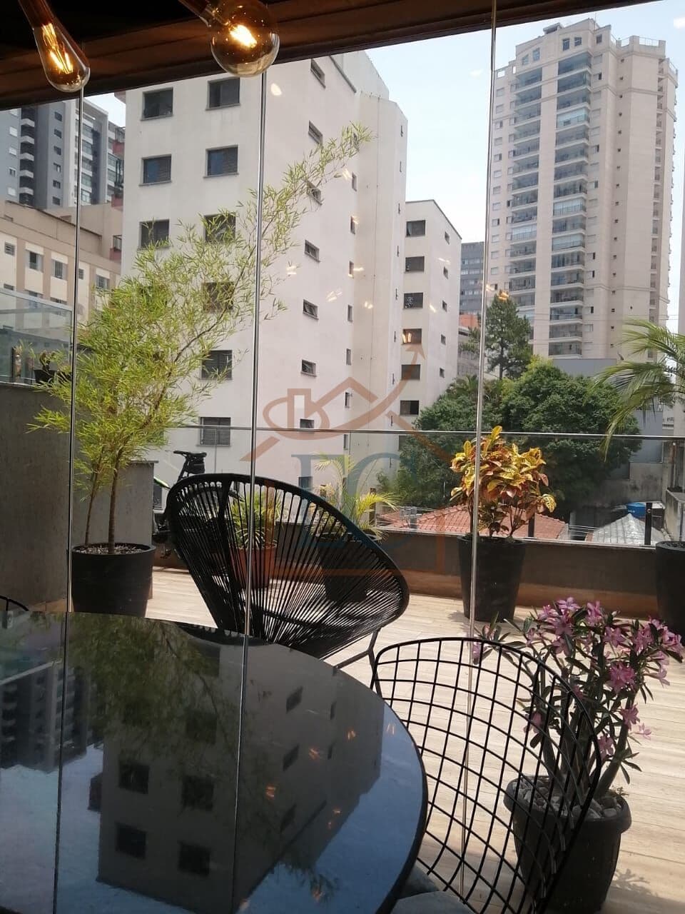 Cobertura Duplex na Vila Bastos com 2 Suítes, Planejados e 2 Vagas – Pronta para Morar