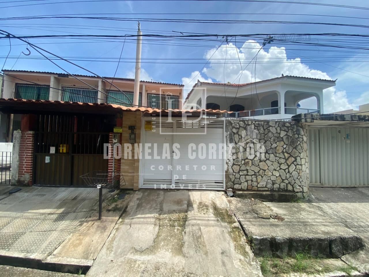 🏡 Seu Novo Duplex Está Aqui! 2 Suítes, Varanda e Excelente Preço