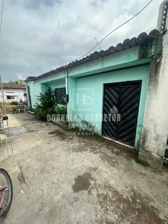 🏡 Imóvel com Duas Casas Independentes em Candeias – Imperdível