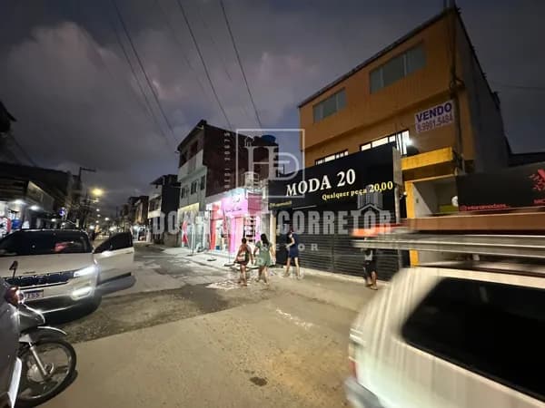 🔥 Oportunidade Única! Vende-se Ponto Comercial com 3 Andares