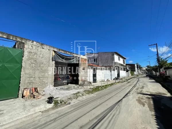 TERRENO 6X20 COM DUAS CASAS – SOMENTE À VISTA!