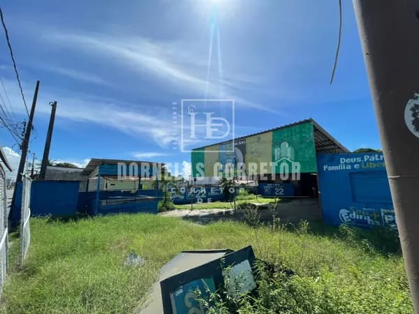 ALUGA-SE GALPÃO COMERCIAL – LOCALIZAÇÃO NA AVENIDA PRINCIPAL, TERRENO 15X30