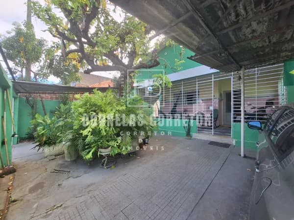 Casa a venda em Recife arruda lajeada 3qtos 2wcs 3vgs quintal poucos min. do campo santa cruz.