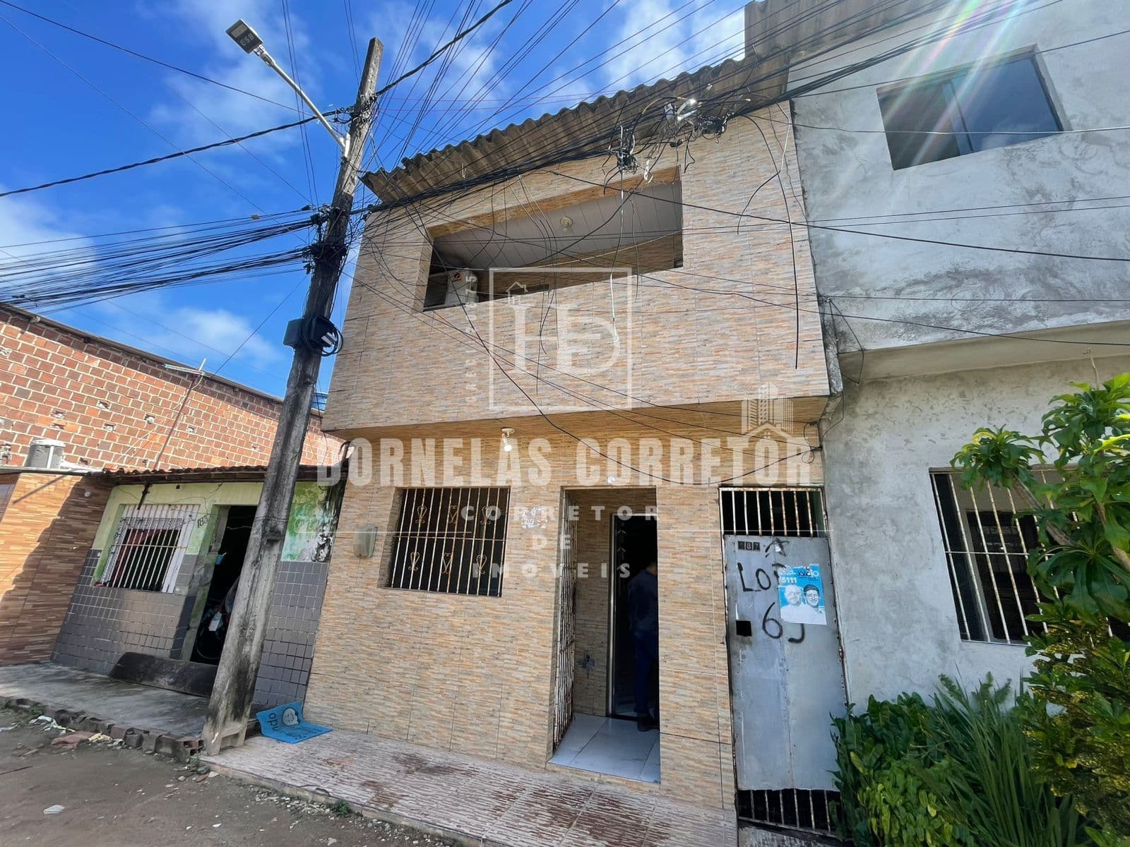 CASA DUPLEX NO BAIRRO DE SÃO JOSÉ – RECIFE/PE 2QT, 1ST.
