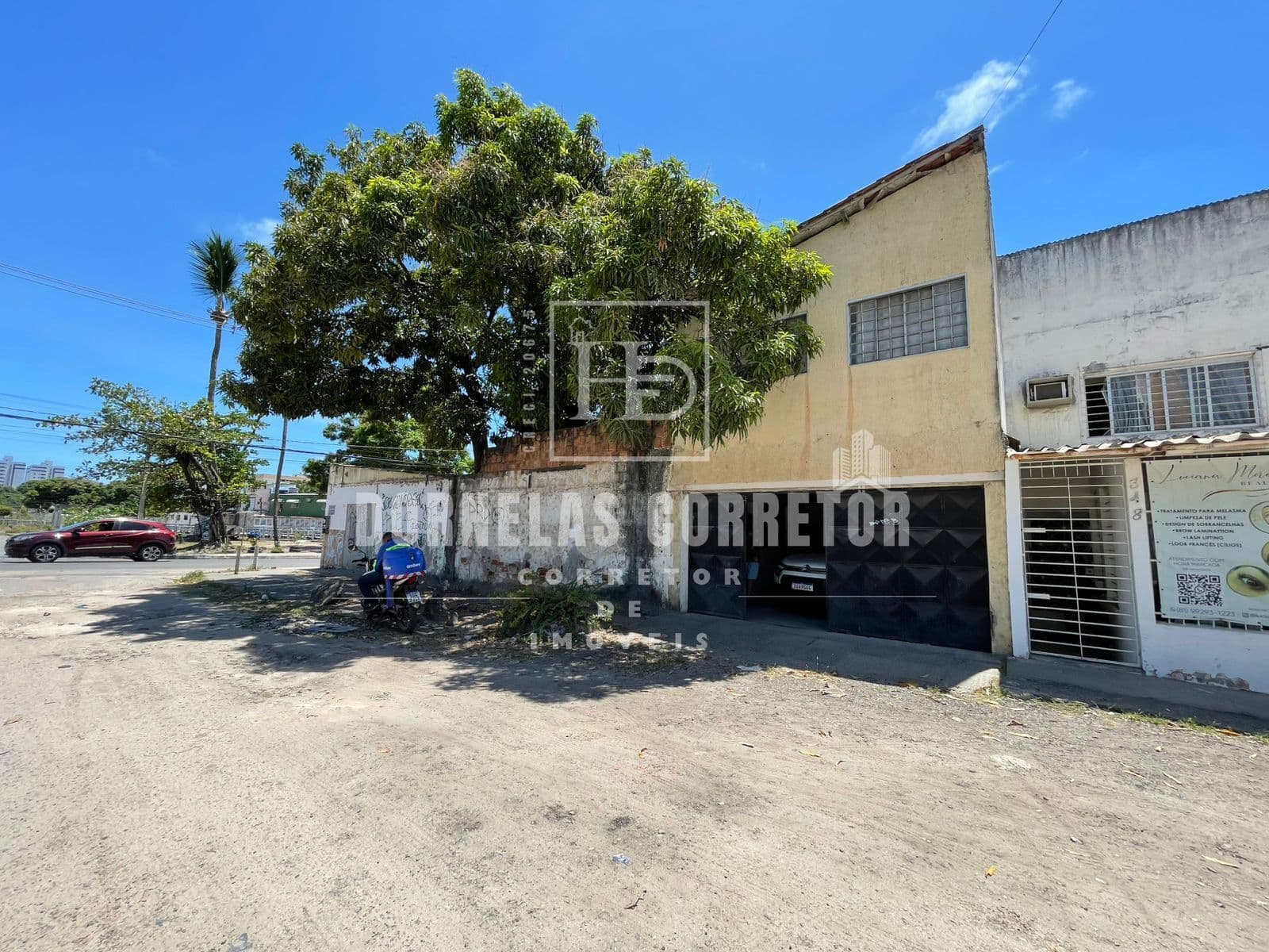 More, Empreenda e Lucre! Terreno com 2 Casas + Ponto Comercial