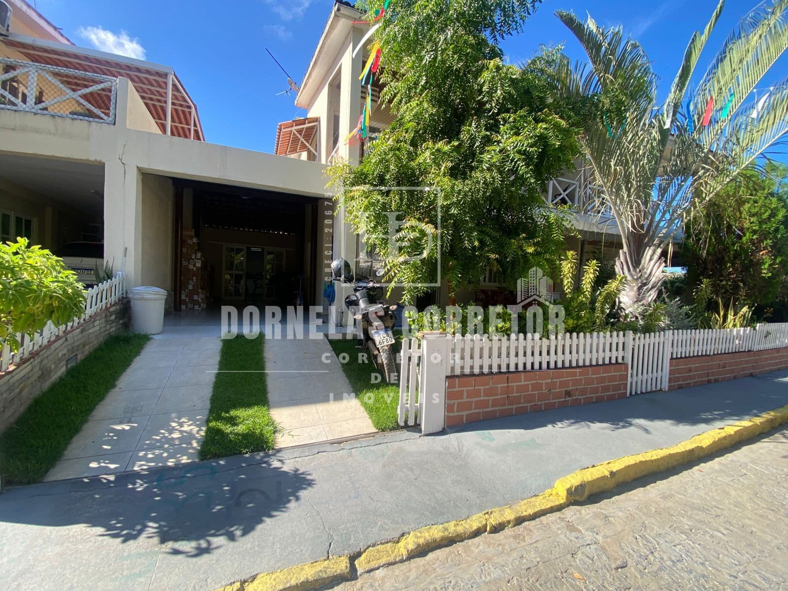 🏡 Casa Duplex com 4 Quartos em Condomínio Fechado – Paulista