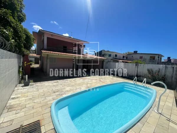 Casa em Forte Orange para Temporada | 3 Quartos, 2 Suítes, Varanda, Piscina, Churrasqueira.