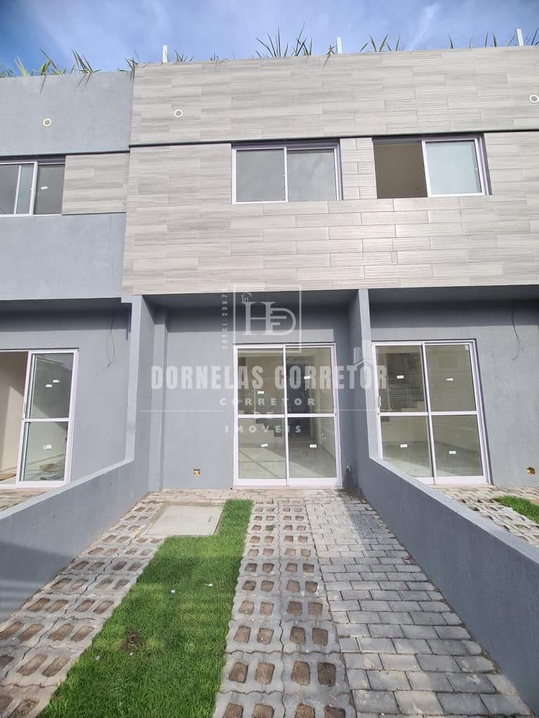Casa triplex no bairro Casa Caiada em Olinda na rua shop. pátteo 2qtos 1st cobertura privativa 2vgs
