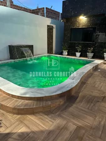 Casa em Paulista | 2 Quartos, Adega, Churrasqueira, Garagem Coberta, Piscina/Hidro