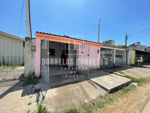 CASA COM 3 QUARTOS, SALA AMPLA E ACEITA FINANCIAMENTO!