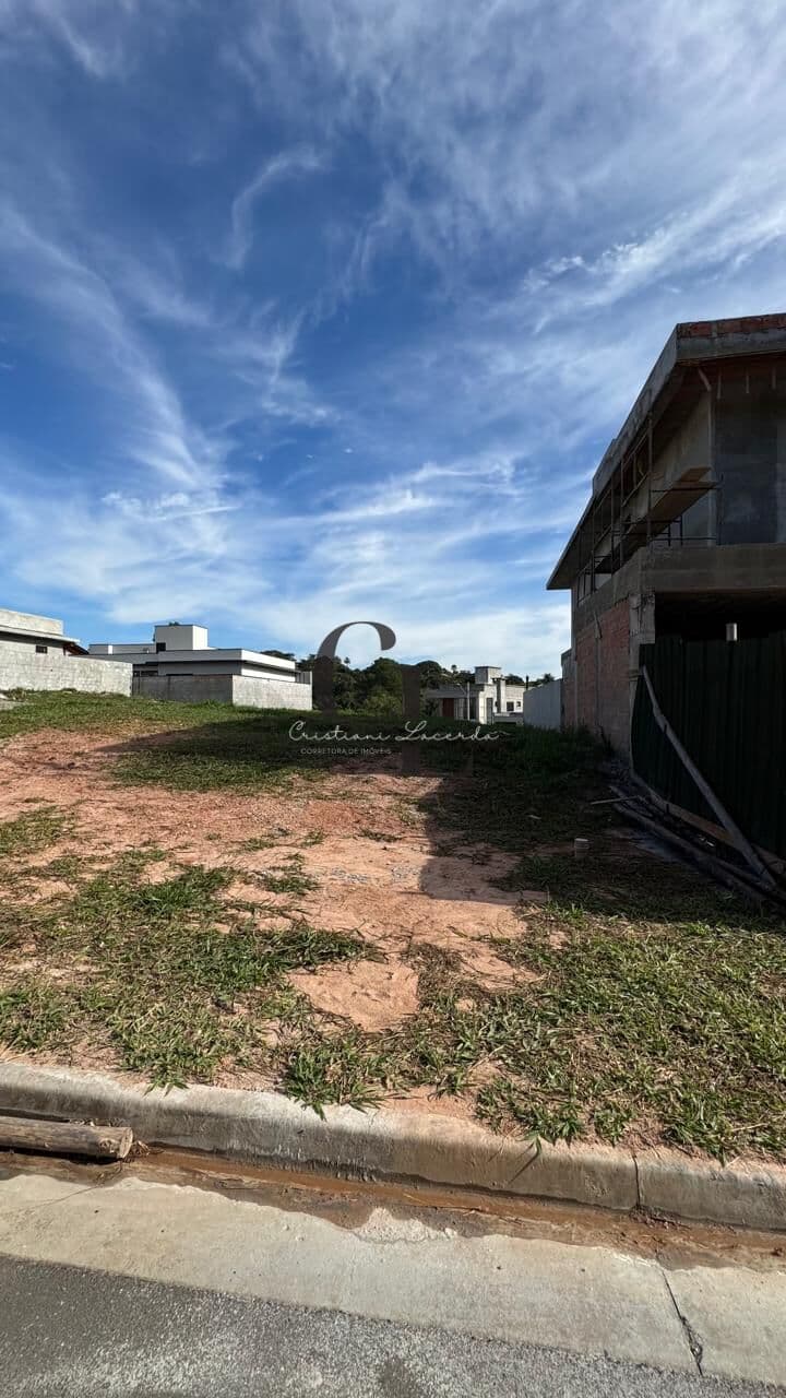 Terreno à venda no condomínio Reserva São Nicolau
