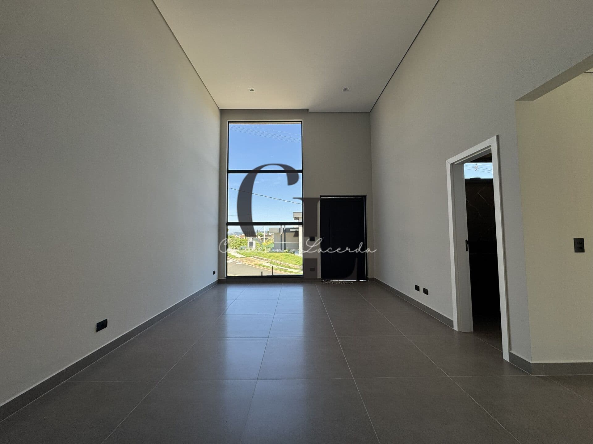 Casa térrea à venda com 3 suítes e 4 vagas no condomínio Reserva São Nicolau