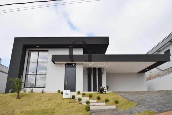 Casa térrea à venda no condomínio Shamballa III