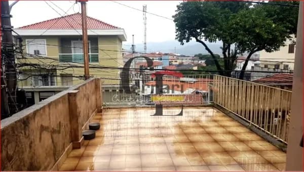 Sobrado para reforma à venda com 3 quartos e 1 vaga na Vila Nivi