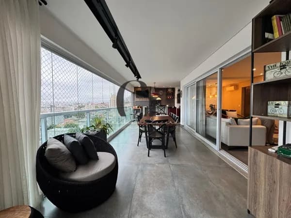 Apartamento à venda com 3 suítes e 3 vagas em Santa Teresinha