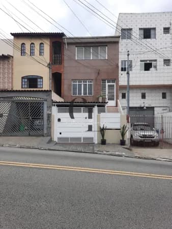 Sobrado à venda com 2 quartos e 2 vagas na Vila Mazzei