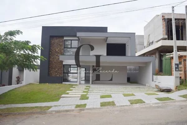 Sobrado à venda em condomínio fechado com 4 suítes em Atibaia