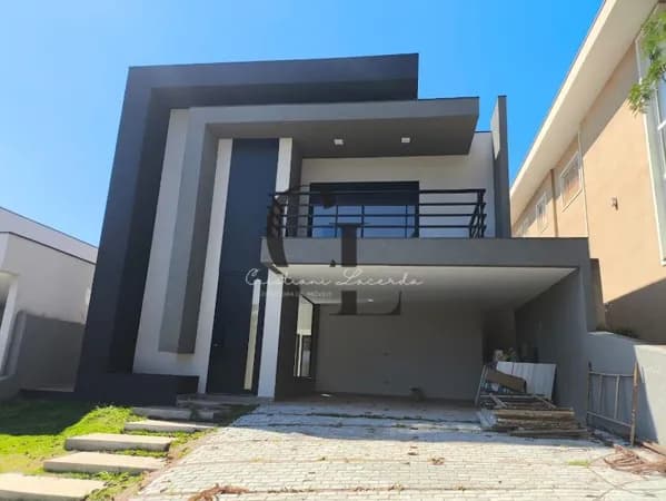 Sobrado à venda com 5 dormitórios no condomínio Figueira Garden