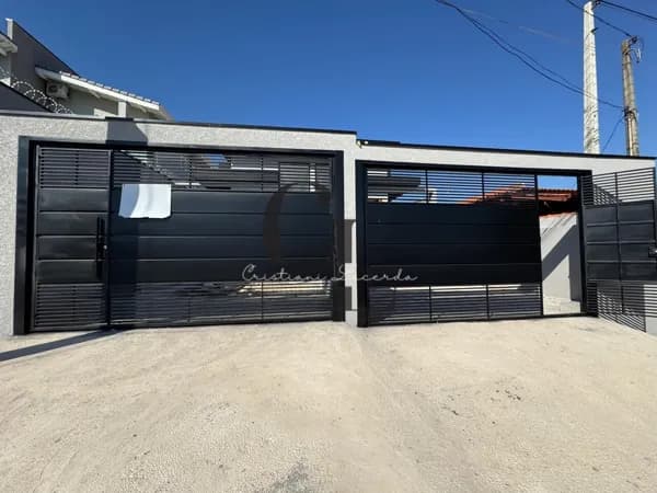 Casa térrea à venda com 3 dormitórios e 2 vagas no Jardim dos Pinheiros