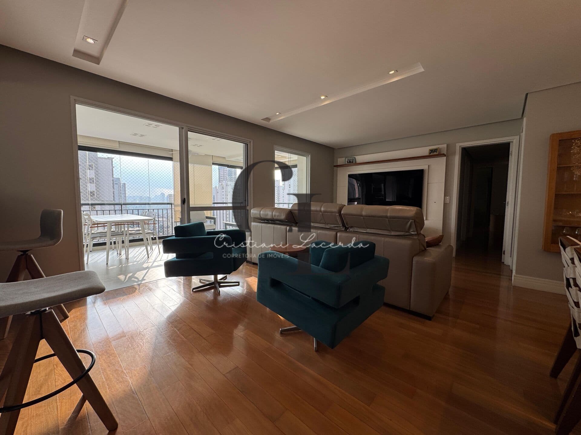 Apartamento à venda com 140 m² e 3 dormitórios em Santa Teresinha
