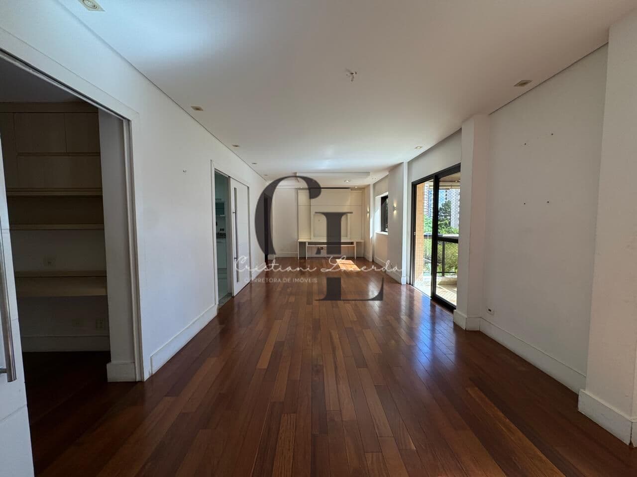 Apartamento à venda com 3 suítes e 3 vagas em Santana