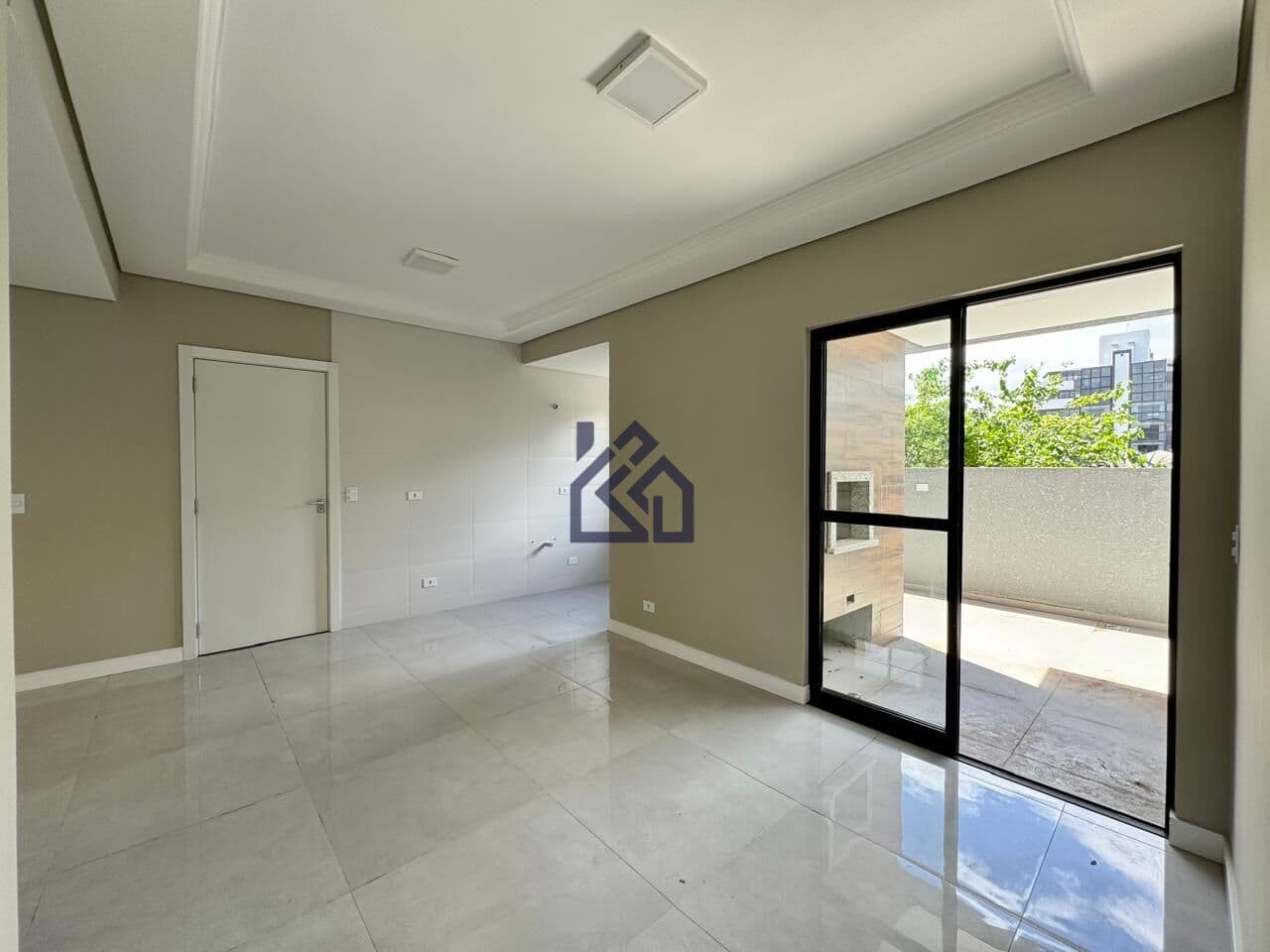 Apartamento 3 quartos, sendo 1 suíte - Centro