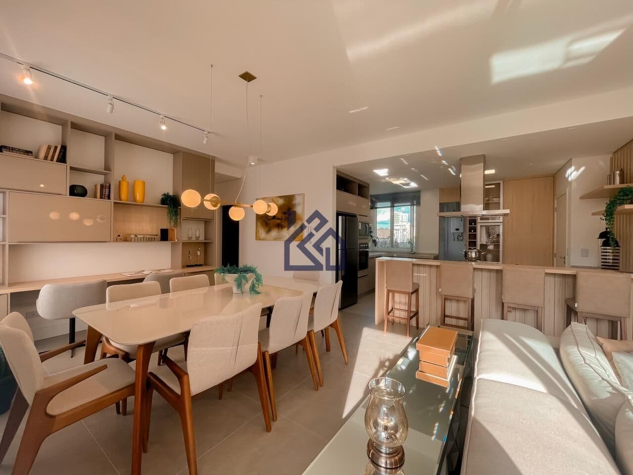 Apartamento Alto Padrão, 2 ou 3 quartos - Centro