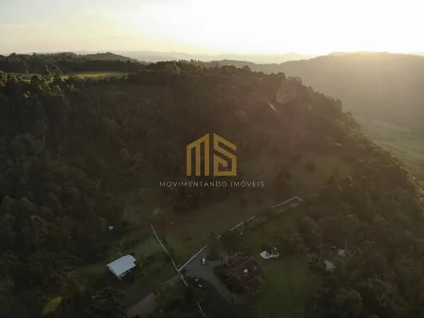 Área com Vista para o Vale em Gramado com 5.2 Hectares