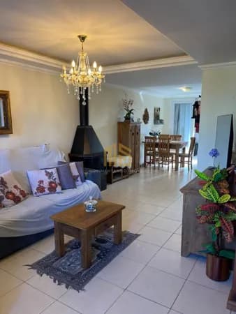 Casa Geminada com 03 Suítes em Canela
