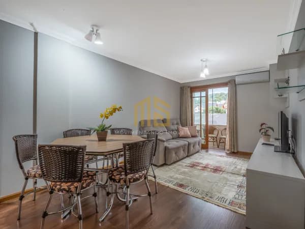 Apartamento 4D no Centro de Gramado