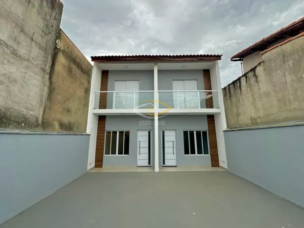 Sobrado Wanel Ville