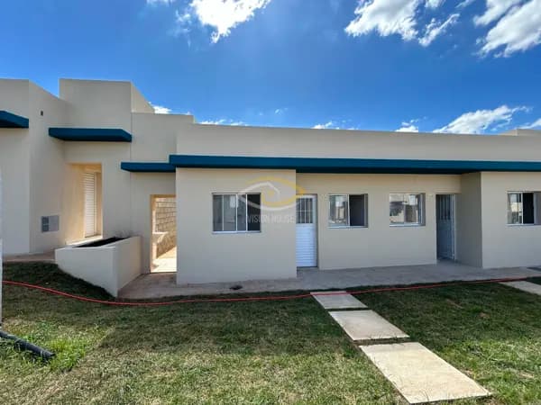 Casa à venda no bairro Colina Santa Mônica em Votorantim/SP