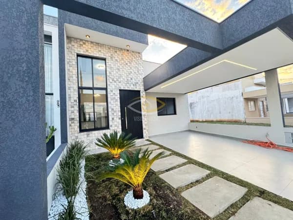 Casa em Condomínio com SPA