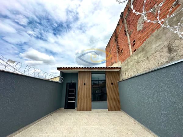 Casa à venda no bairro Jardim Santa Lúcia em Sorocaba/SP