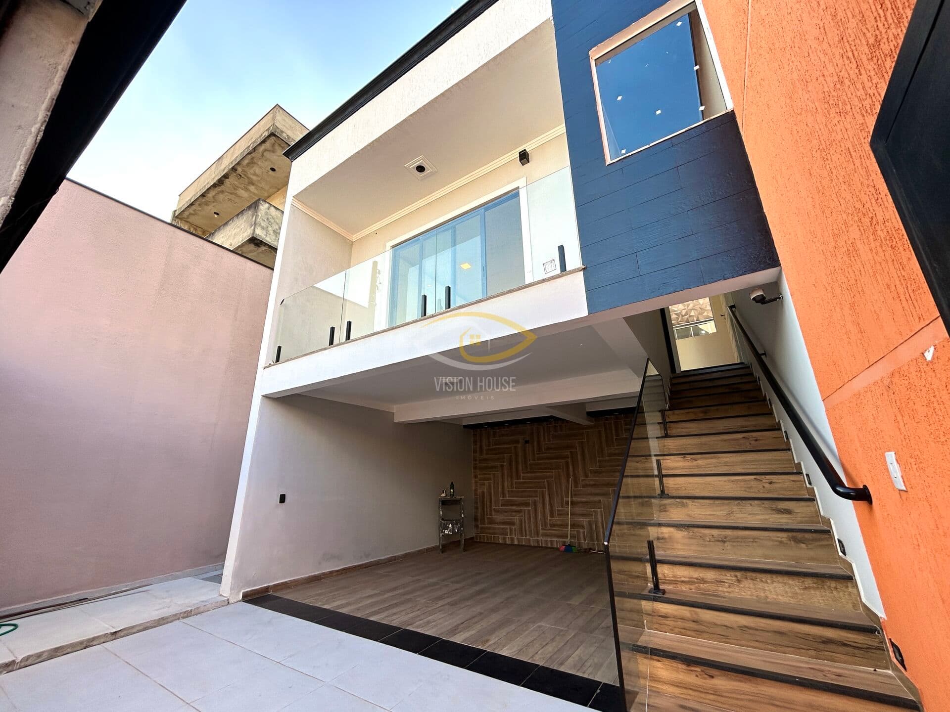 Sobrado à venda no bairro Jardim Wanel Ville IV em Sorocaba/SP