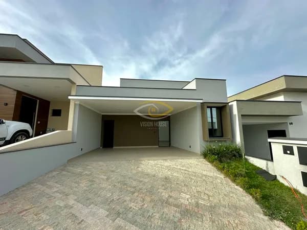 Casa récem construida em condominio, 3 suites e acabamento moderno