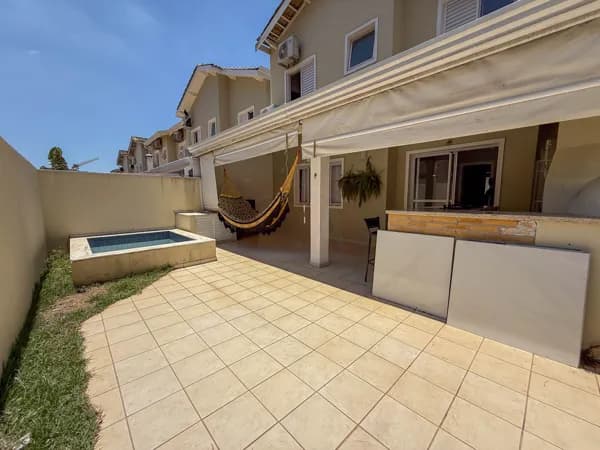 Casa de Condomínio em Sorocaba - Parque Campolim