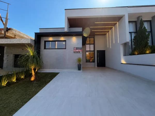 Casa de Condomínio em Sorocaba - Horto Florestal