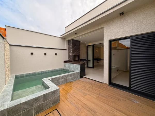 Casa de Condomínio em Sorocaba - Horto Florestal