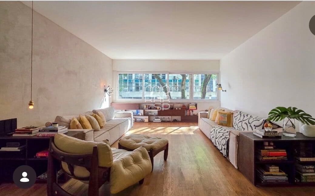 Apartamento em edifício Icônico, arquiteto renomado. Apartamento com reforma incrível