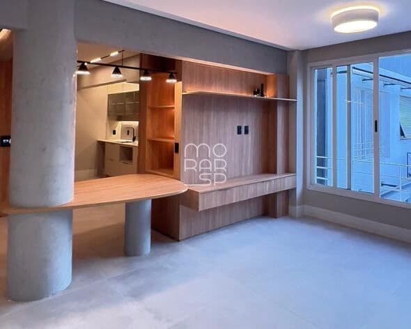 Apartamento reformado na Vila Buarque, ao lado do Mackenzie, com 63m2, 2 salas, 2 quartos sendo 1 suíte e 1 vaga.