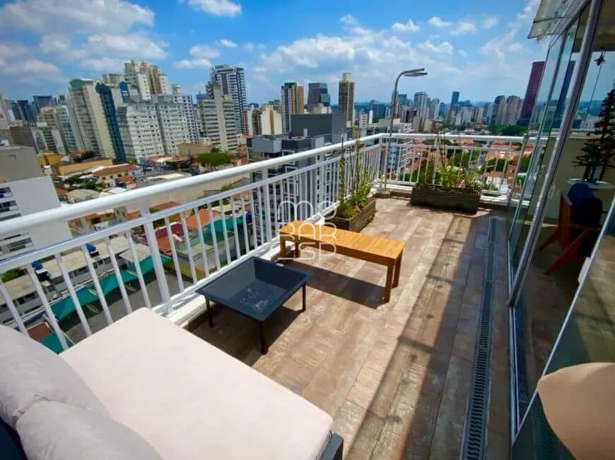 Cobertura Duplex mobiliada com 122m² para locação, Pinheiros, SP.